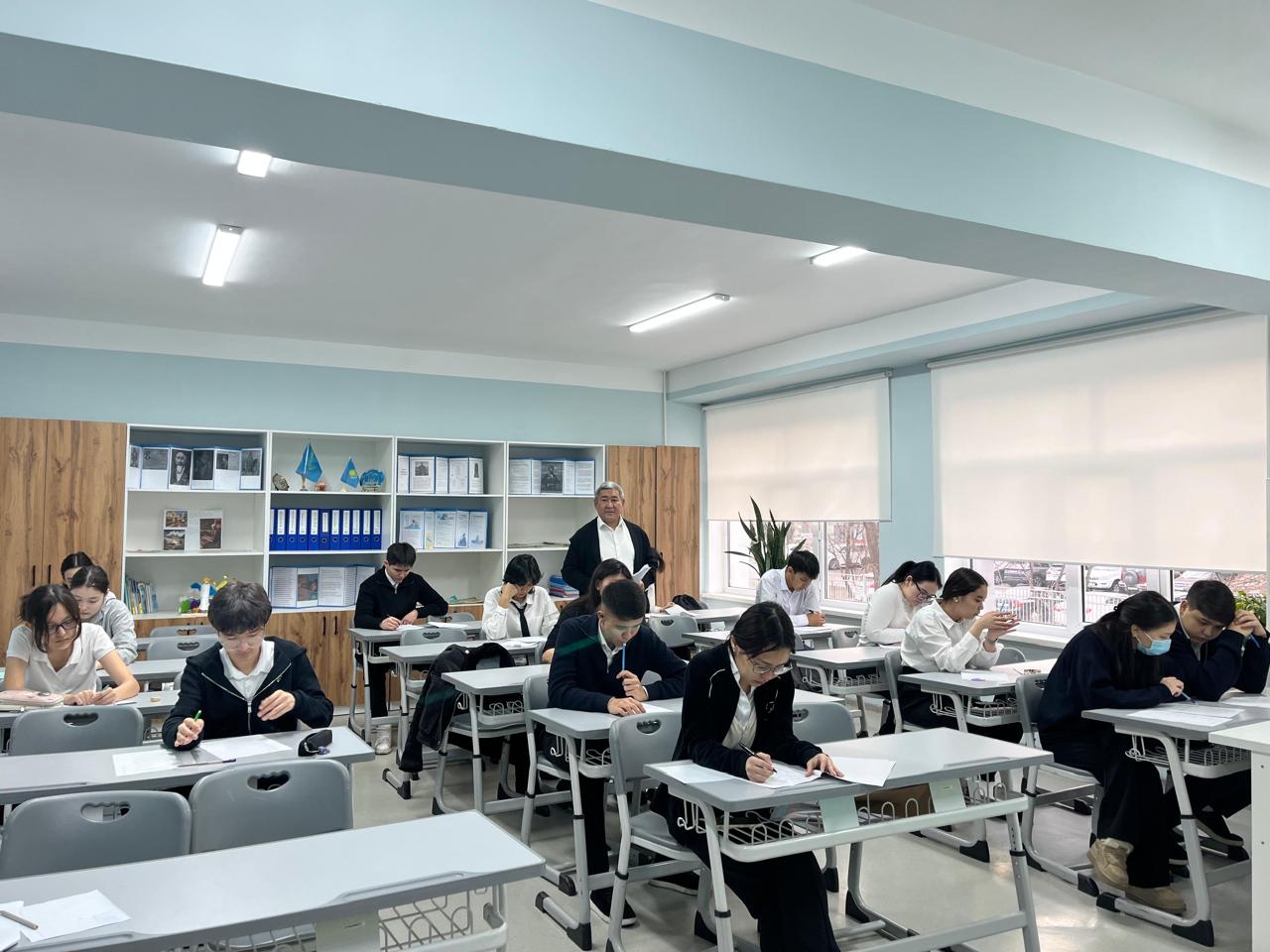 Сынып сағаты «Адал Азамат».
